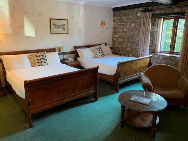 St Mary'S Hotel Golf & Country Club Pencoed Exteriör bild